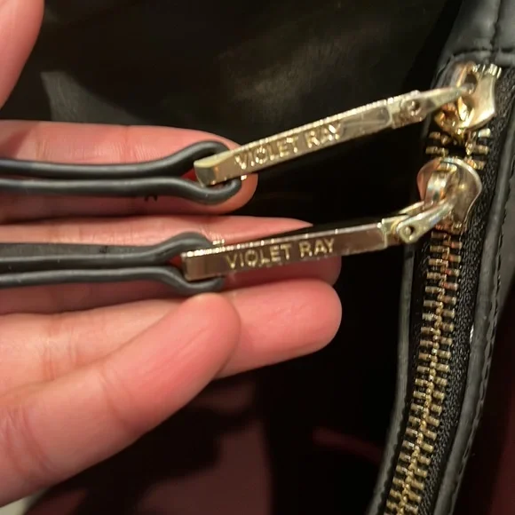 Tonni triple compartment backpack by violet ray - Picture 6 of 8